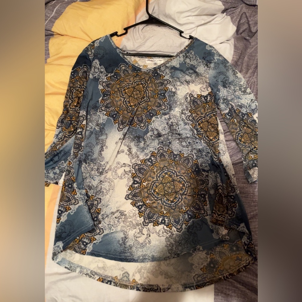 Women's blouse